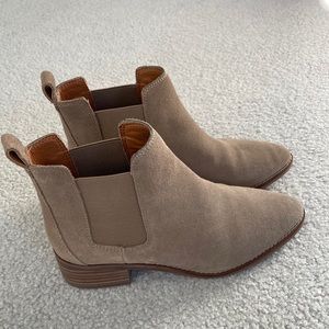 Lucky Brand Lufti Chelsea Ankle Bootie